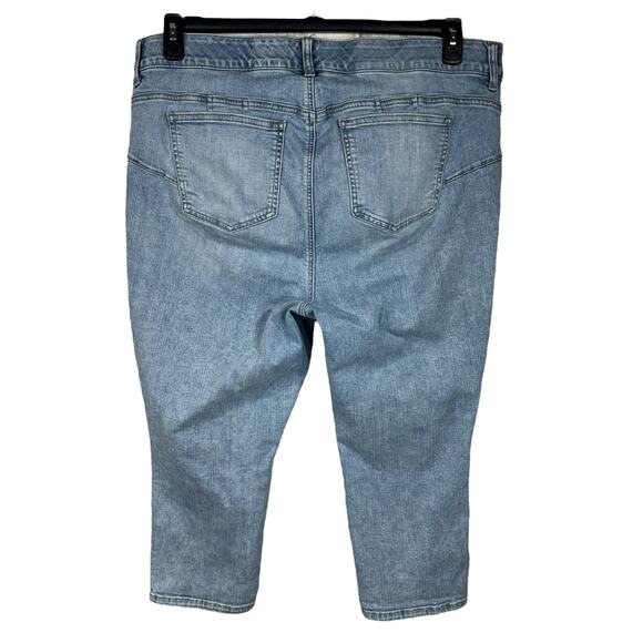 Torrid SZ 22 Crop Bombshell Skinny Jeans Stretch Hi-Rise Distressed Zip-Fly Blue - Picture 5 of 9